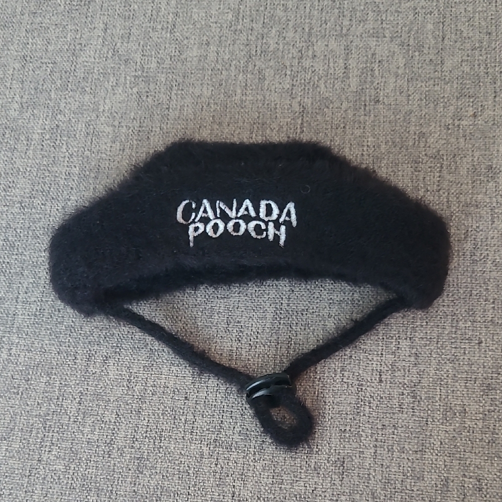 Small Canada Pooch Black Fuzzy  Pawparazzi Beanie Dog Hat, toque
